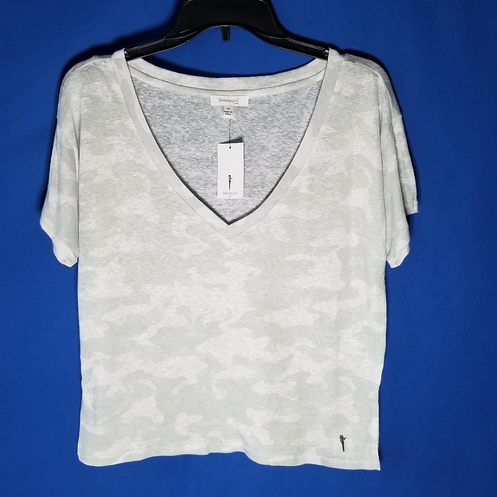 Skinnygirl Jeans V-Neckline Top Relaxed Fit And Short Sleeves Lightweight Fabric